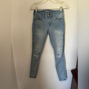 American Eagle super super stretch distressed jeggings size 2L